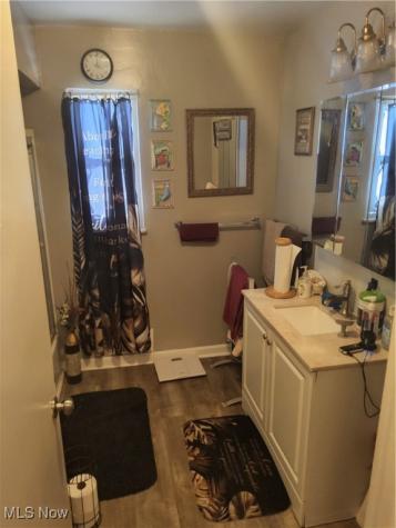 4092 E 72nd Street Cleveland OH 44105