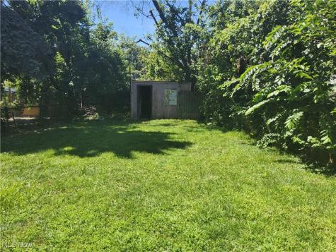 4092 E 72nd Street Cleveland OH 44105