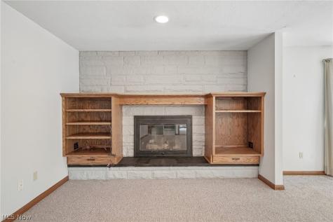 5818 Iva Drive Akron OH 44319