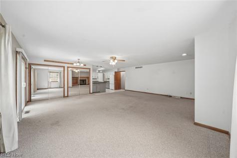 5818 Iva Drive Akron OH 44319