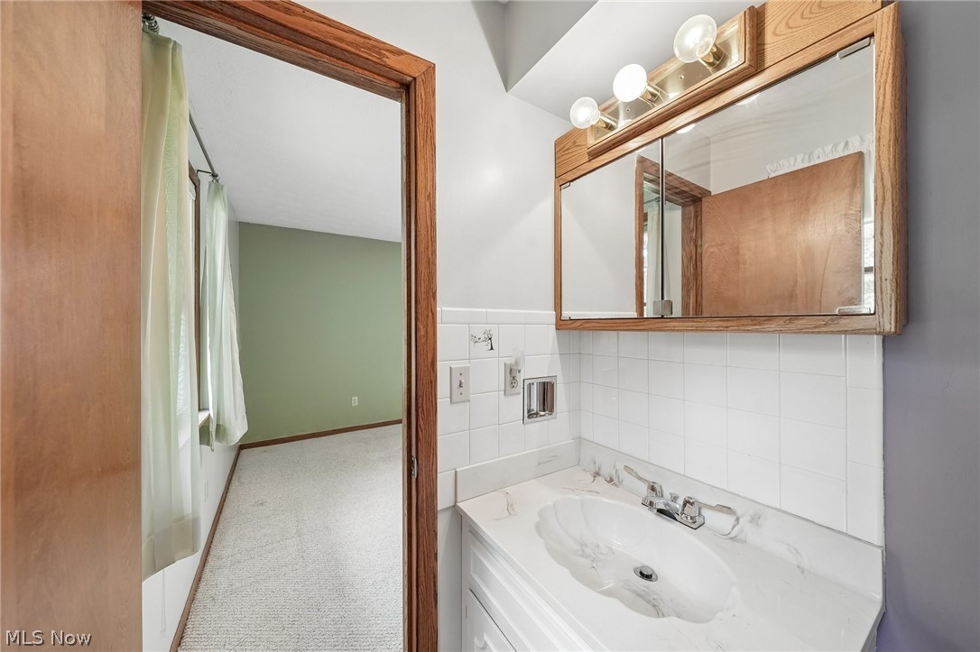 5818 Iva Drive Akron OH 44319