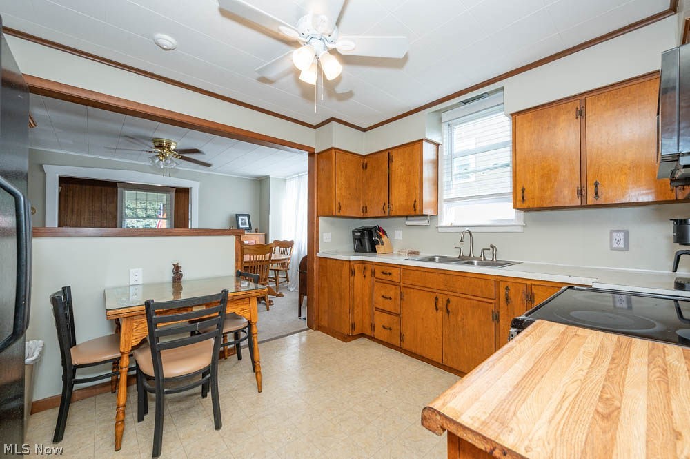 676 S Stateline Road Masury OH 44438