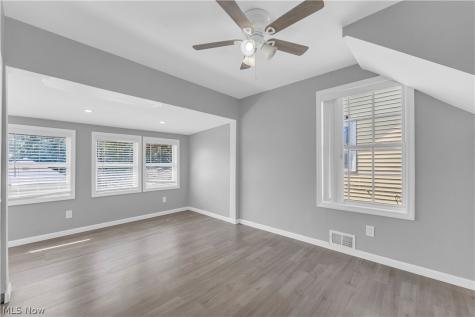 3056 W 115th Street Cleveland OH 44111