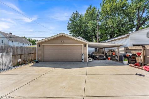 3056 W 115th Street Cleveland OH 44111