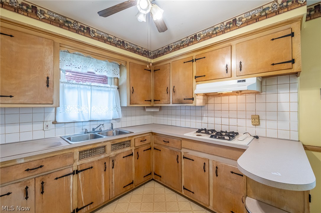 9609 Alexander Road Garfield Heights OH 44125