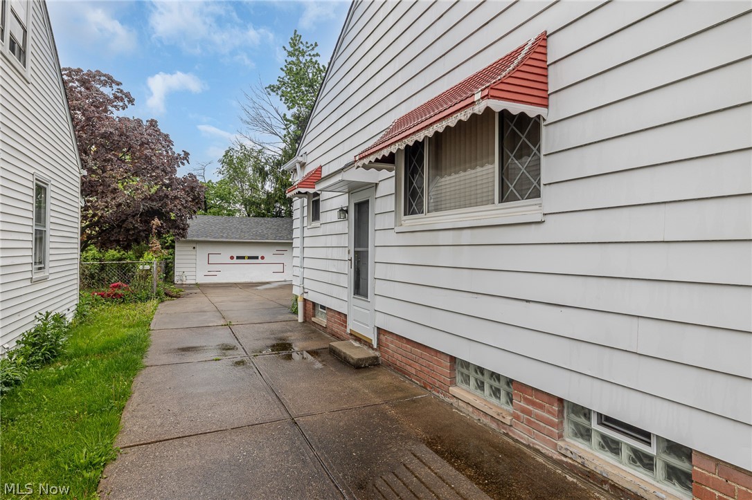9609 Alexander Road Garfield Heights OH 44125