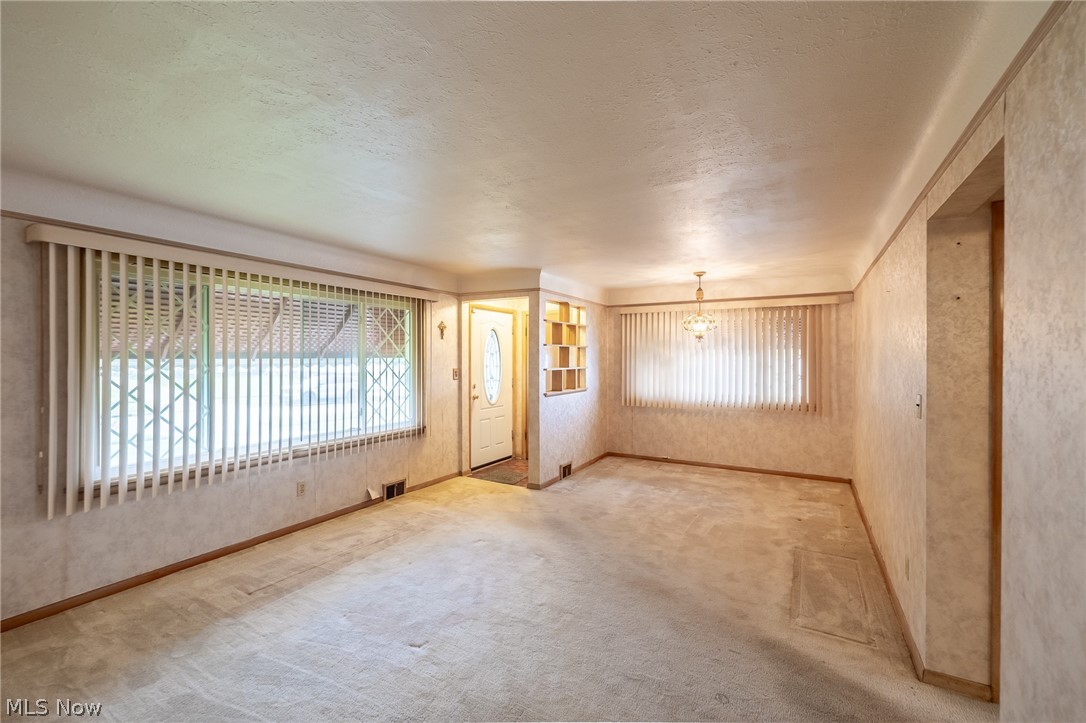 9609 Alexander Road Garfield Heights OH 44125