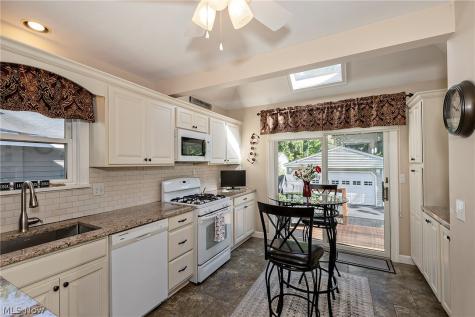 5195 Spencer Road Lyndhurst OH 44124