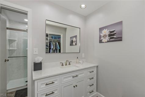 5195 Spencer Road Lyndhurst OH 44124