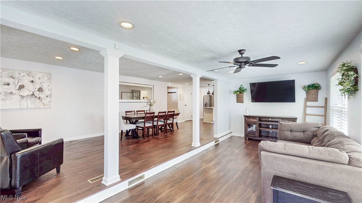 78 Chelmsford Drive Aurora OH 44202