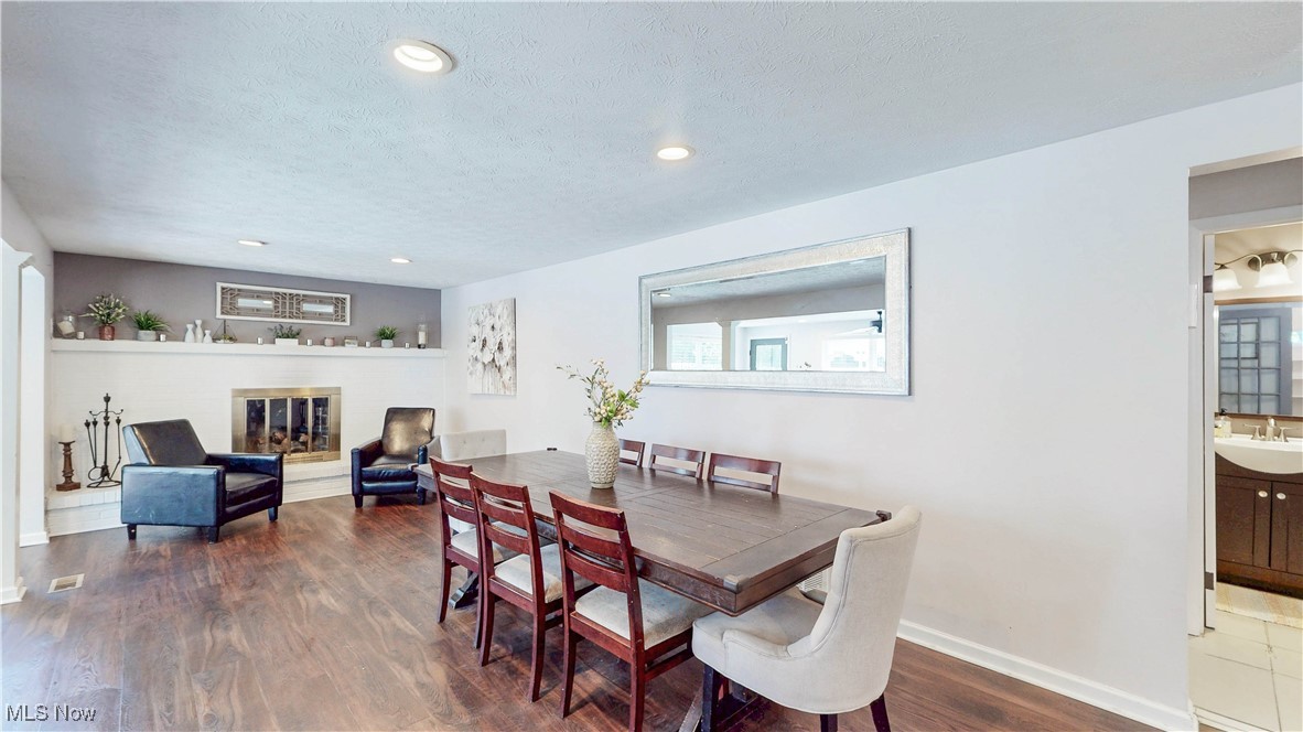 78 Chelmsford Drive Aurora OH 44202