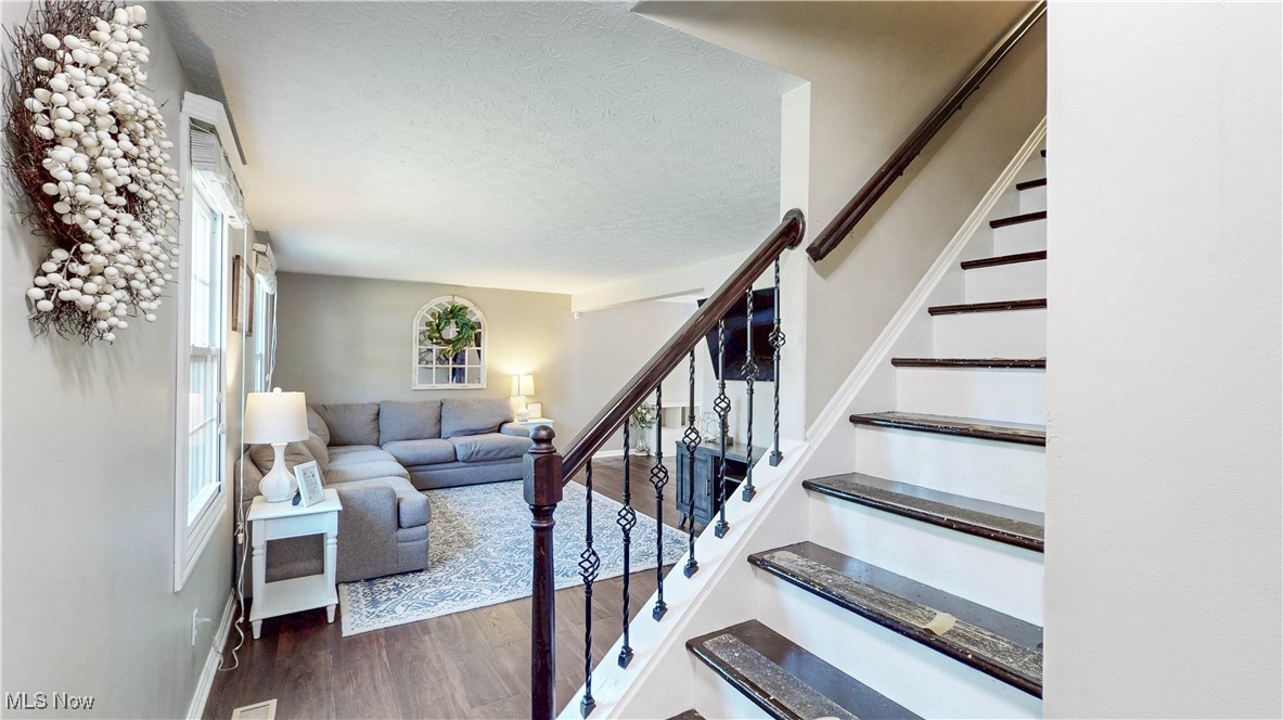 78 Chelmsford Drive Aurora OH 44202