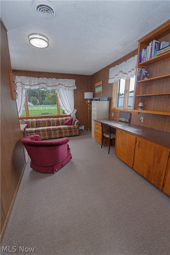 1325 Braceville Robinson Road Southington OH 44470