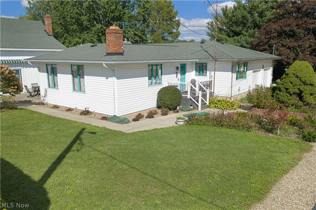 1325 Braceville Robinson Road Southington OH 44470