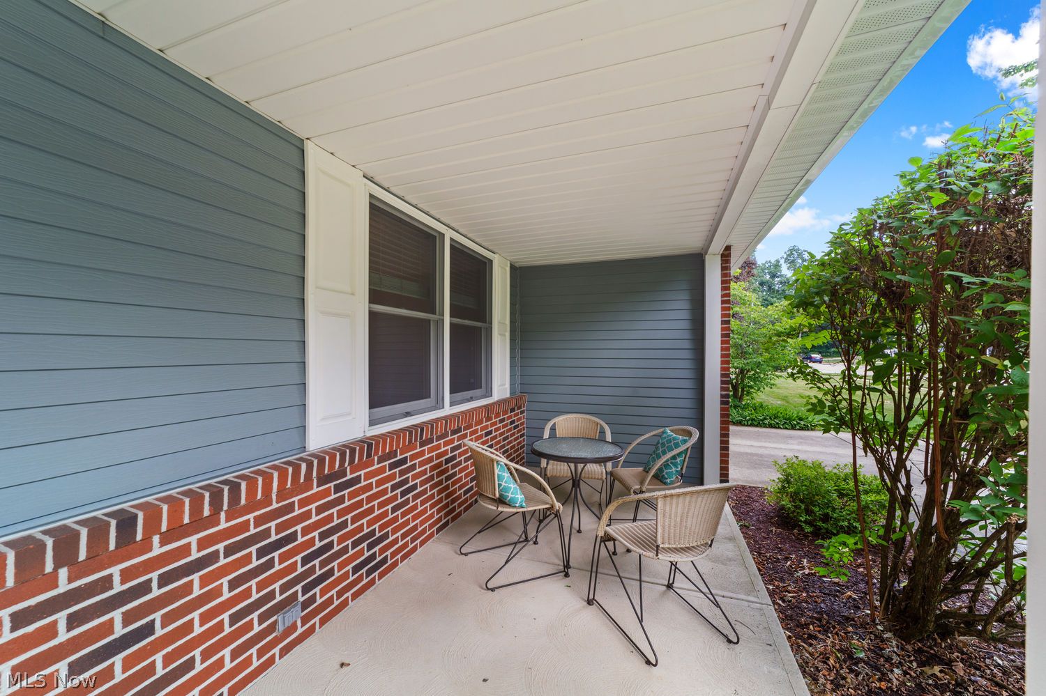 10030 Greenwich Drive Strongsville OH 44136