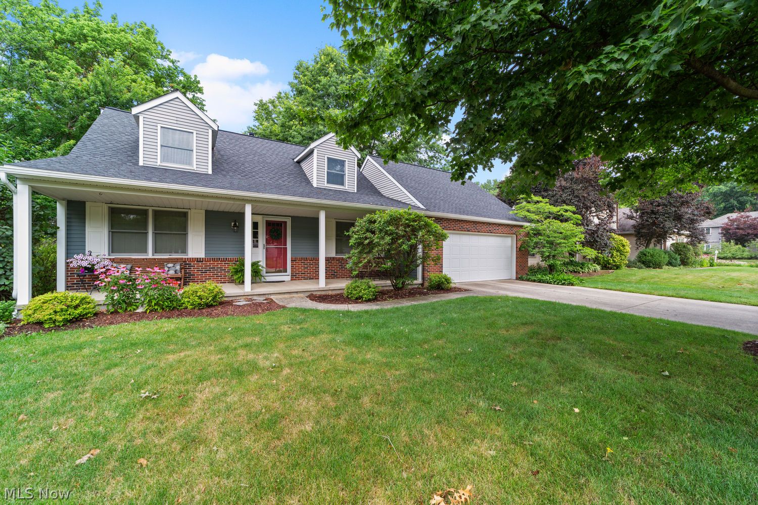 10030 Greenwich Drive Strongsville OH 44136