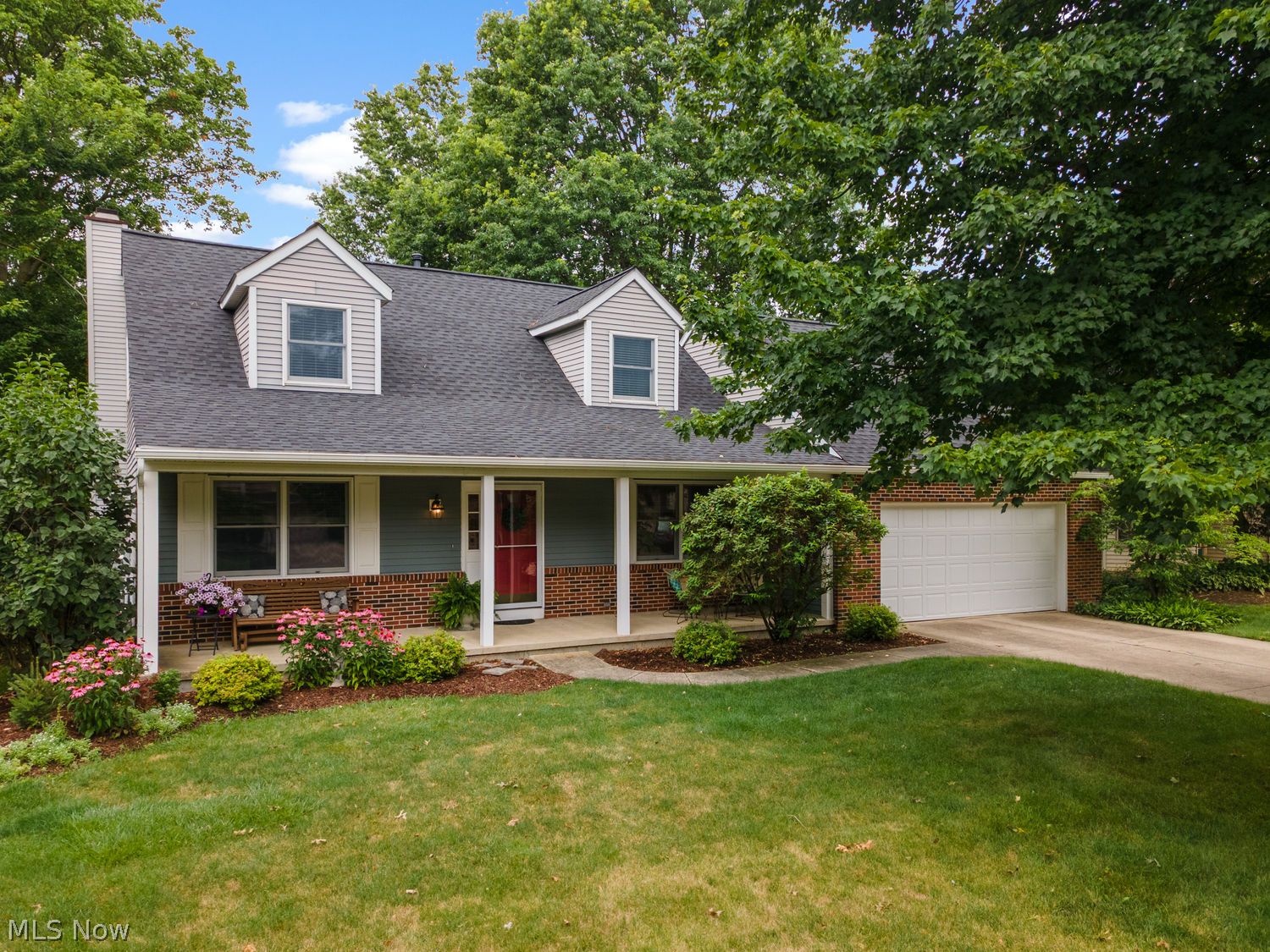 10030 Greenwich Drive Strongsville OH 44136