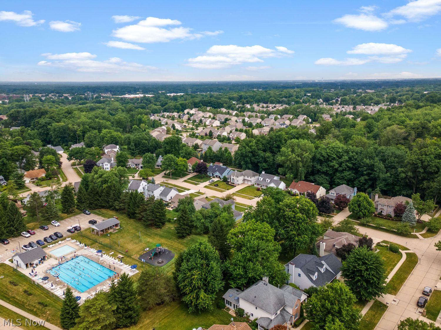 10030 Greenwich Drive Strongsville OH 44136