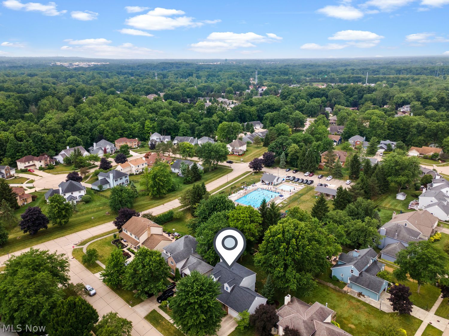 10030 Greenwich Drive Strongsville OH 44136