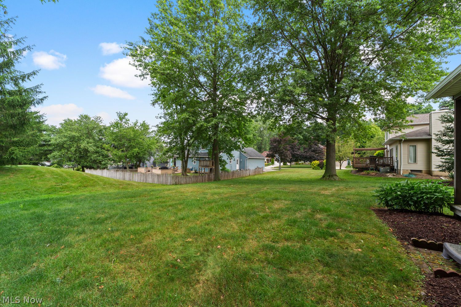 10030 Greenwich Drive Strongsville OH 44136