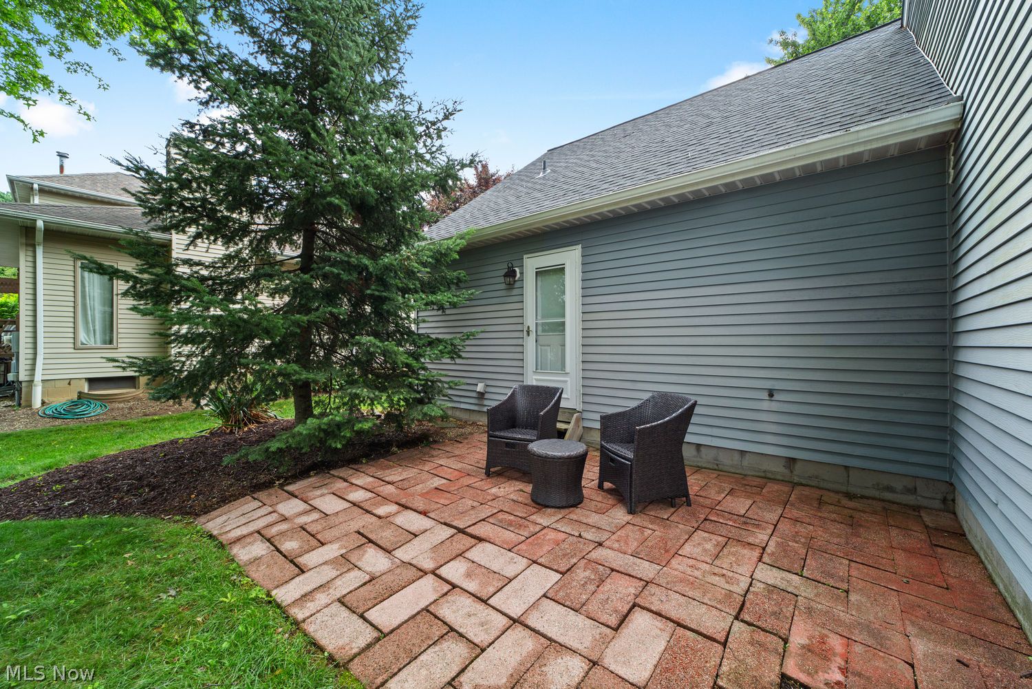 10030 Greenwich Drive Strongsville OH 44136