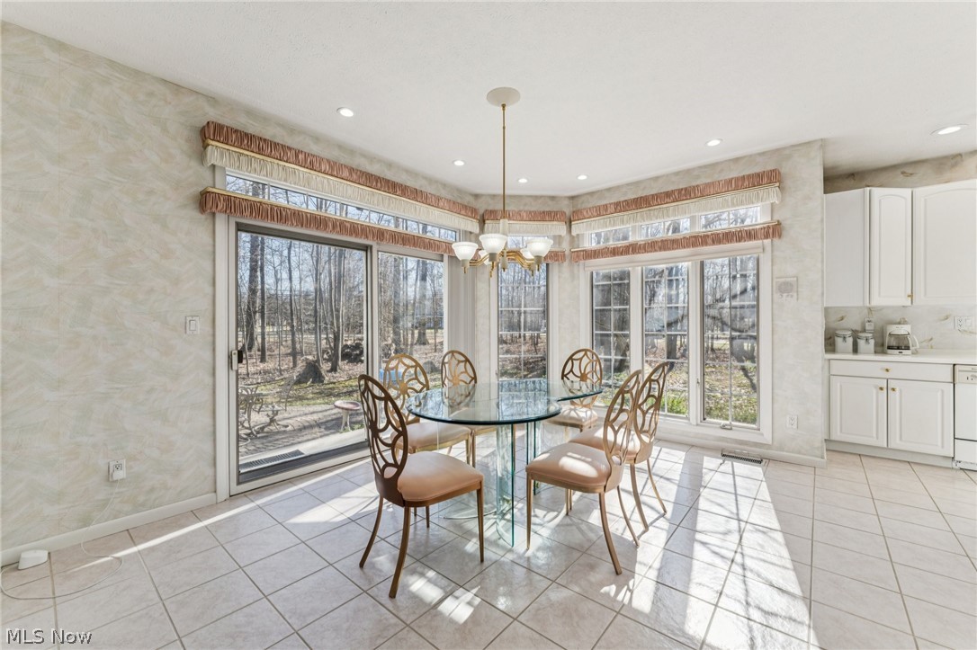 32341 Regency Court Avon Lake OH 44012