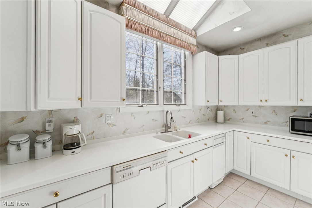 32341 Regency Court Avon Lake OH 44012
