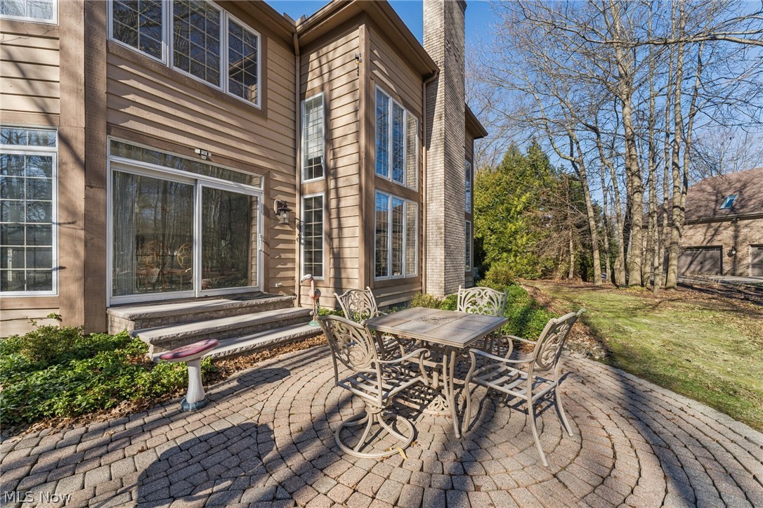 32341 Regency Court Avon Lake OH 44012