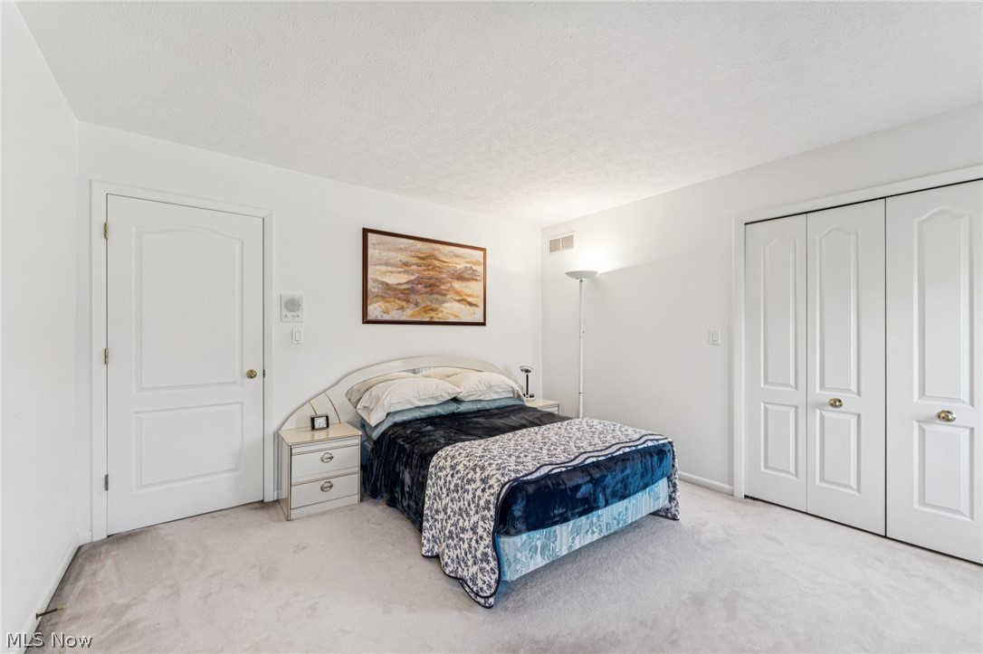 32341 Regency Court Avon Lake OH 44012