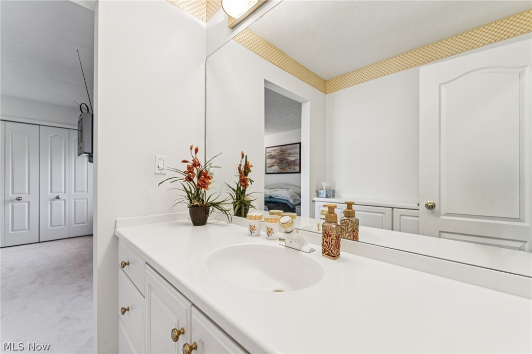 32341 Regency Court Avon Lake OH 44012