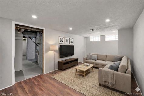 610 E 266th Street Euclid OH 44132