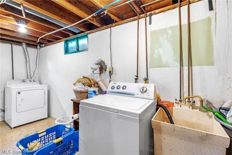 1024 Oakwood Drive Elyria OH 44035