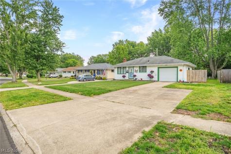 1024 Oakwood Drive Elyria OH 44035