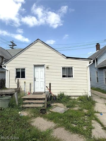 3143 Trowbridge Avenue Cleveland OH 44109