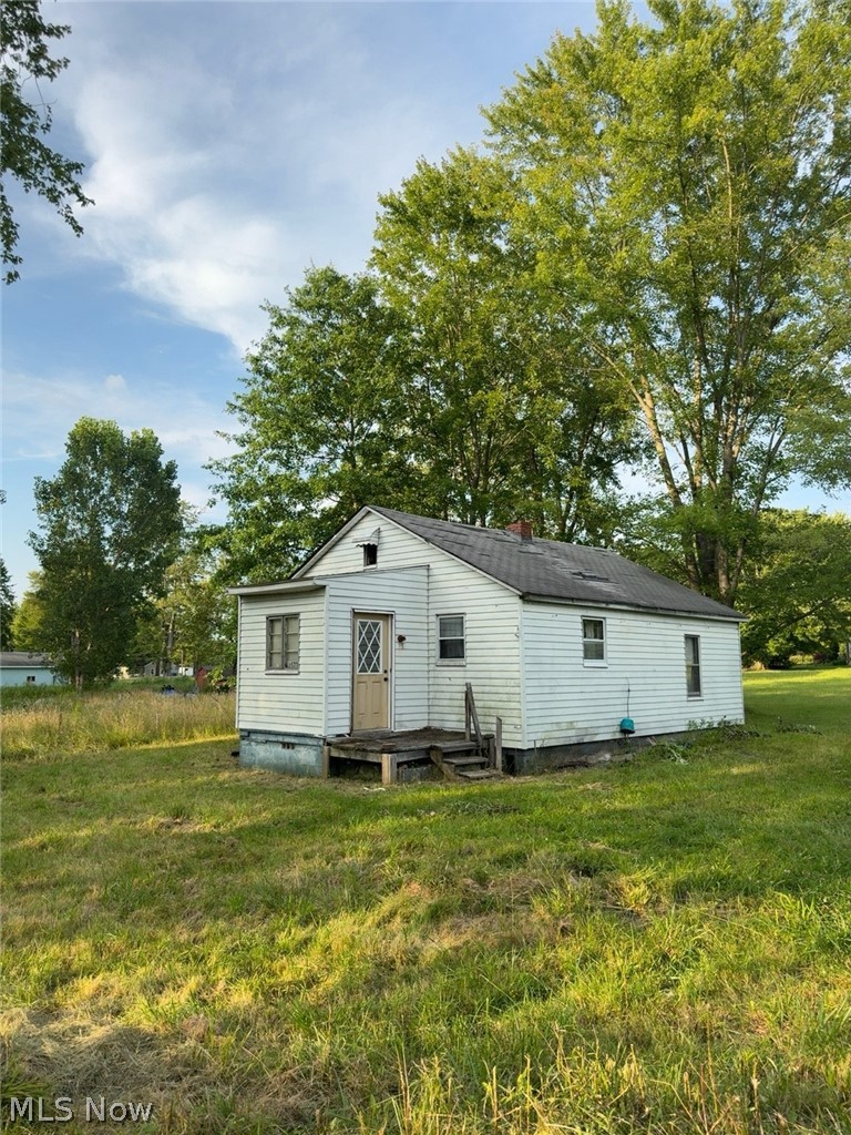 3573 Pershing Avenue Hubbard OH 44425