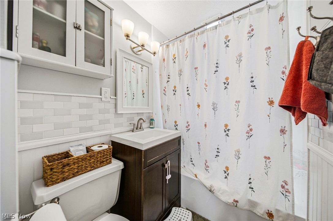 1714 E 294th Street Wickliffe OH 44092