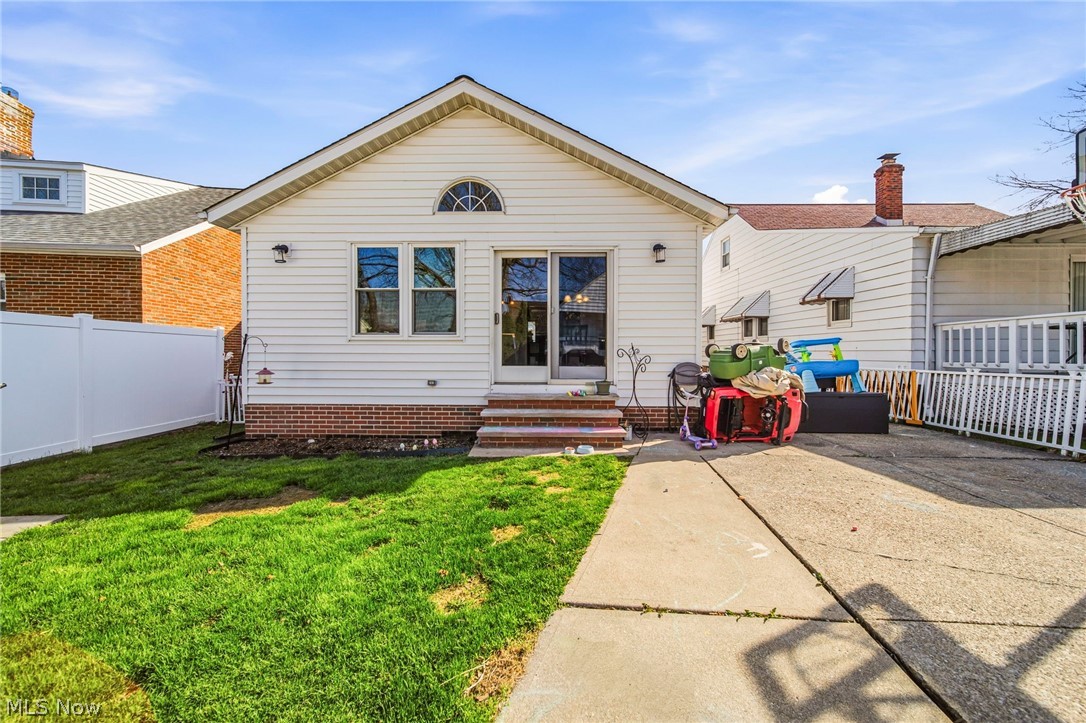 1714 E 294th Street Wickliffe OH 44092