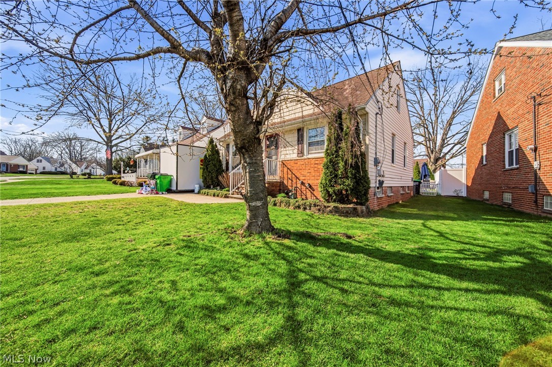 1714 E 294th Street Wickliffe OH 44092