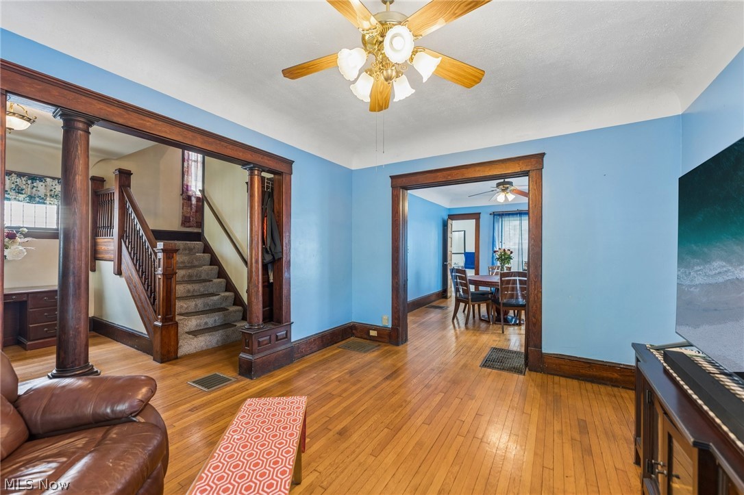 3713 Library Avenue Cleveland OH 44109