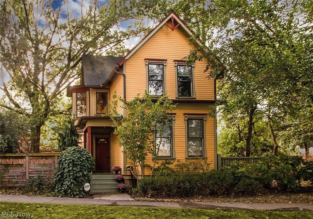 Cleveland OH, 1460 W 45th Street