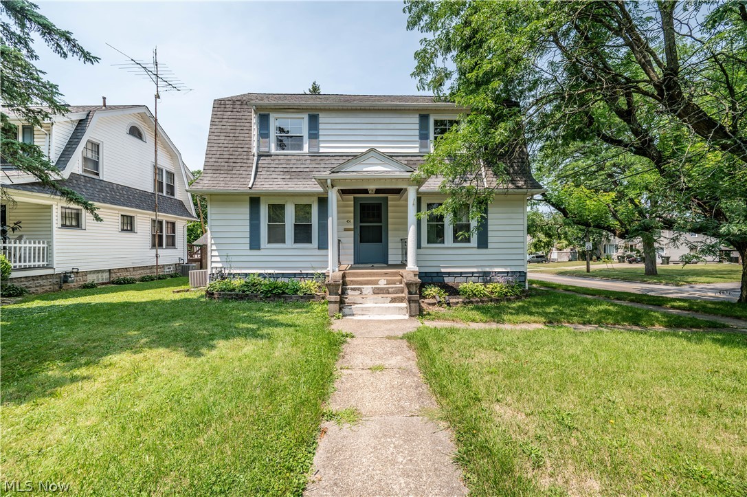 451 Fairmount Avenue NE Warren OH 44483