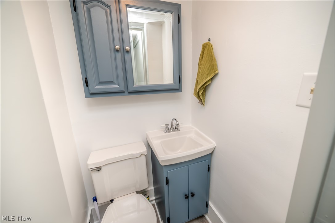 451 Fairmount Avenue NE Warren OH 44483