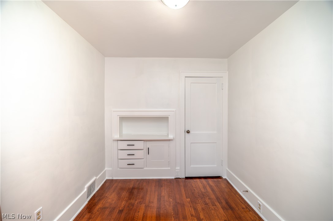 451 Fairmount Avenue NE Warren OH 44483