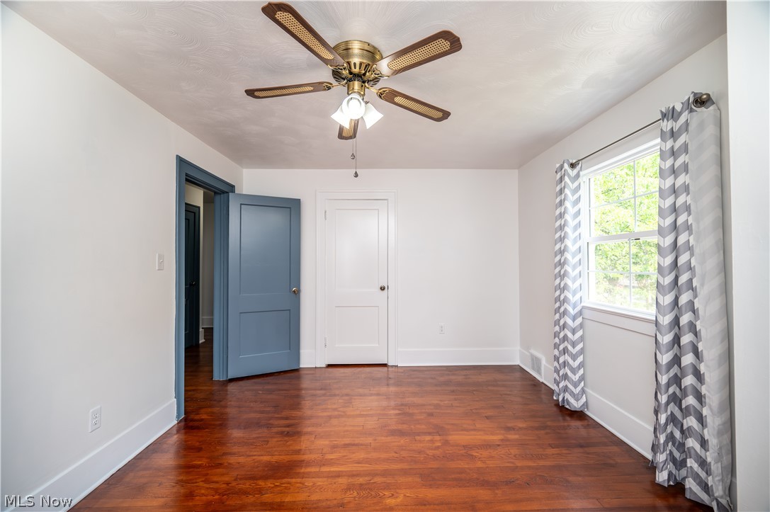 451 Fairmount Avenue NE Warren OH 44483