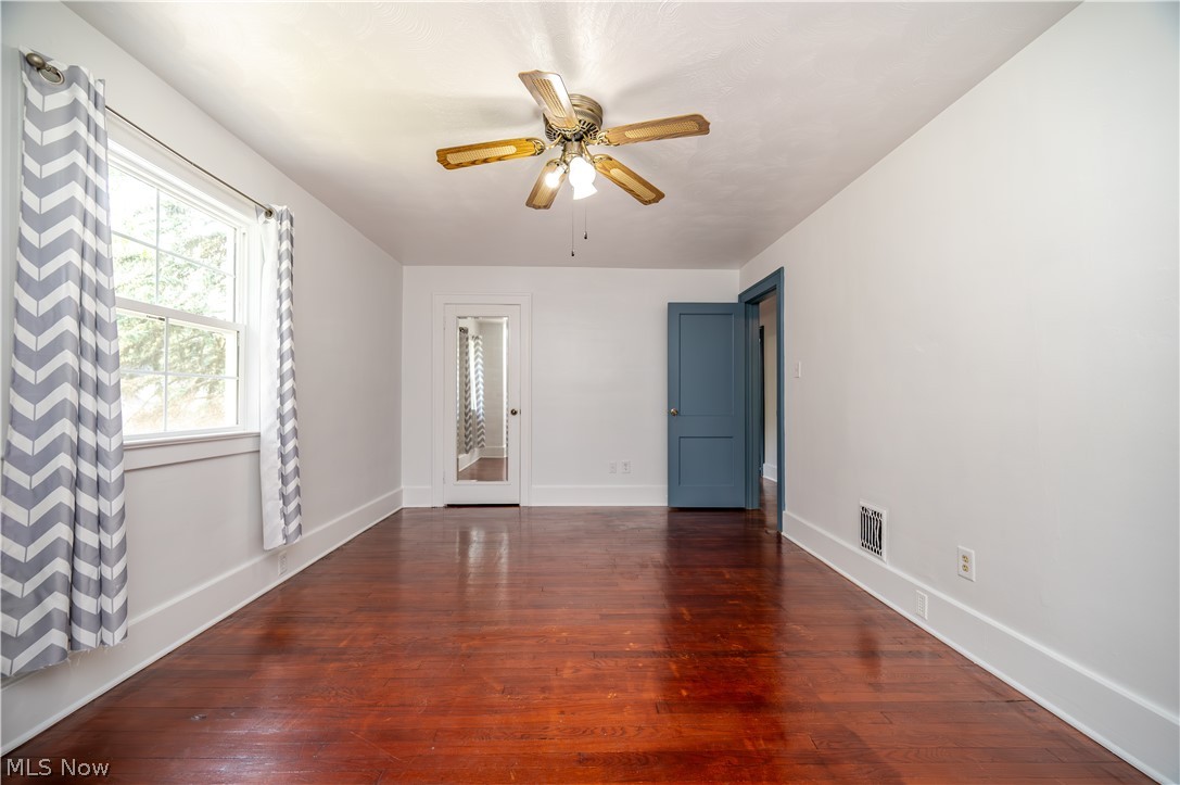 451 Fairmount Avenue NE Warren OH 44483