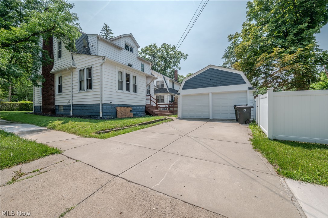 451 Fairmount Avenue NE Warren OH 44483