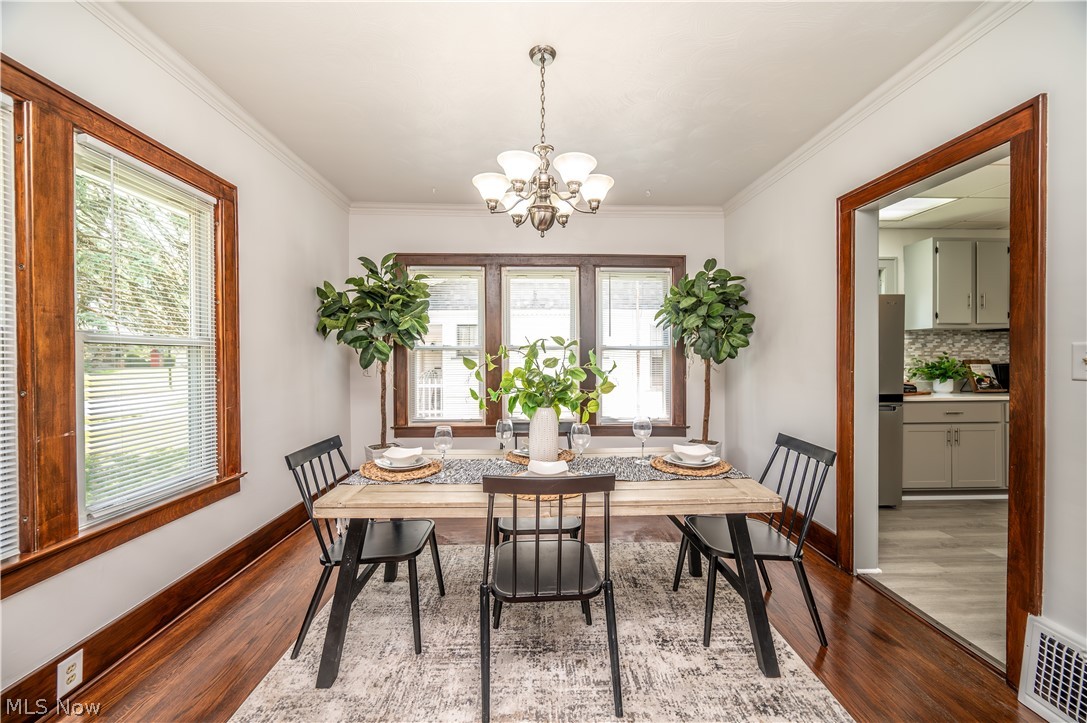 451 Fairmount Avenue NE Warren OH 44483