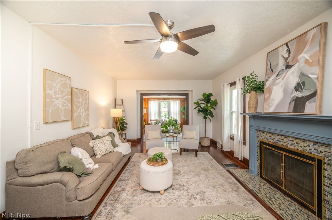 451 Fairmount Avenue NE Warren OH 44483