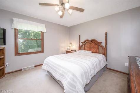 1133 Sharonbrook Drive Twinsburg OH 44087
