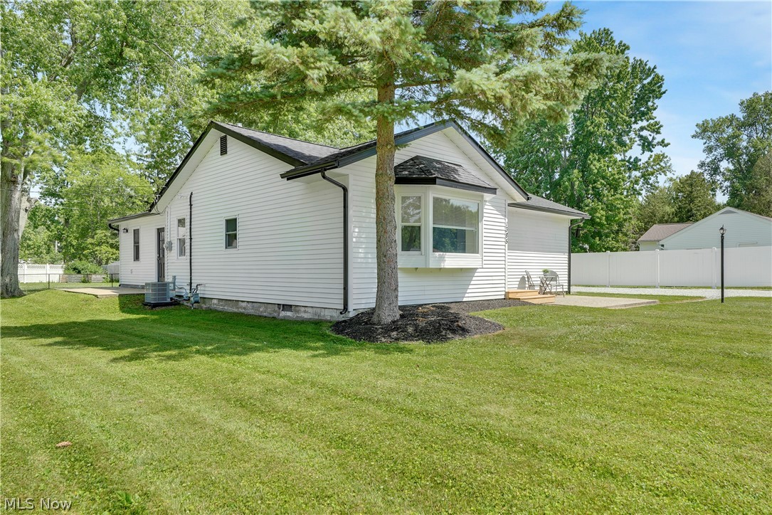 1385 Ormond Avenue Madison OH 44057